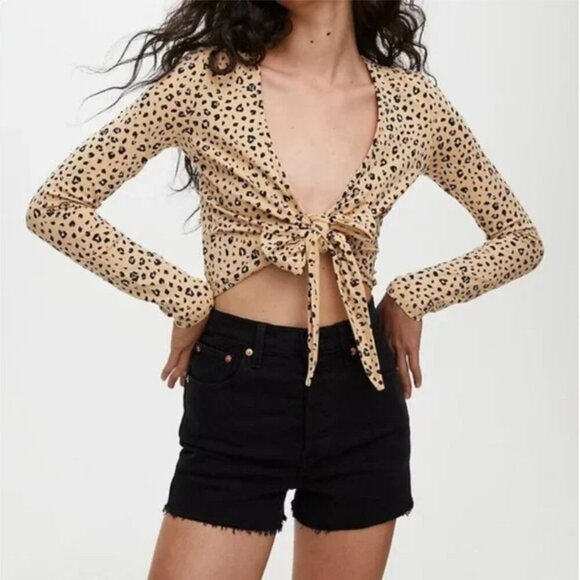 Sunday Best Aritzia | Tan Leopard Tie Front Crop Top Size XXS - Picture 1 of 7